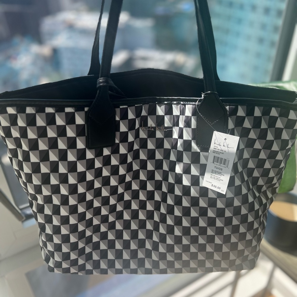 Nicole Miller tote bag. Brand new!!